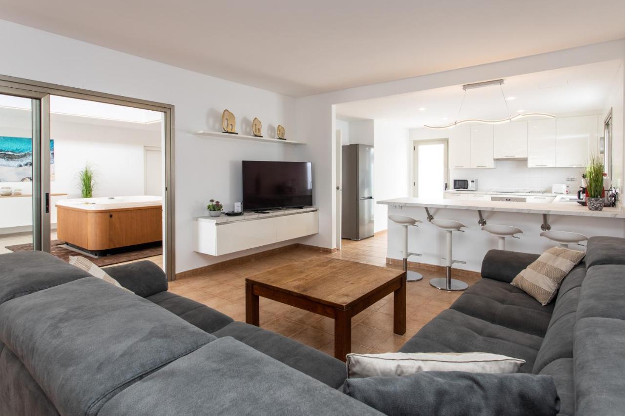 Luxury Villa Perla 칼레타데푸스테 외부 사진